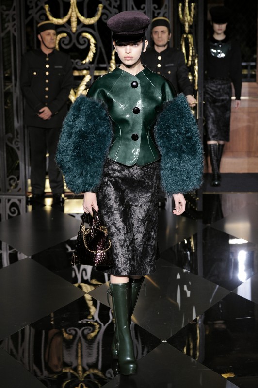 Louis Vuitton Fall 2011 44  MFD - Multiple Fashion Disorder