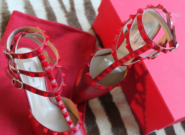 red valentino kitten heels