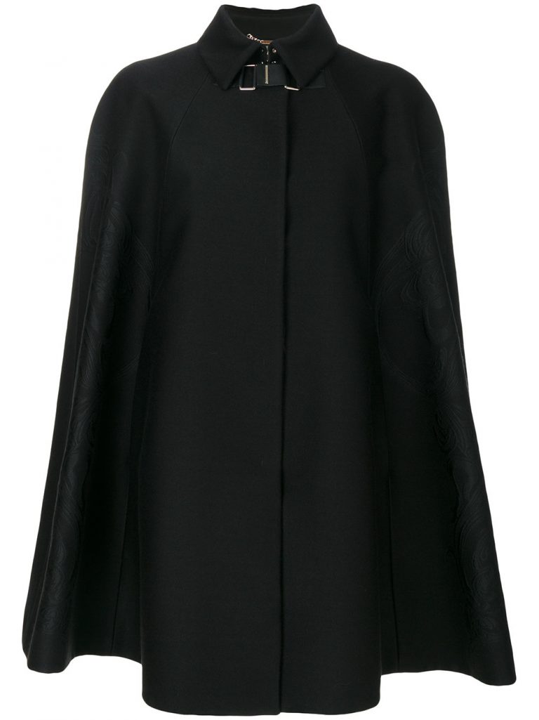 The Perfect Black Cape | Sandra‘s Closet